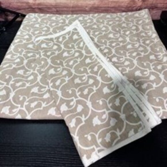 Ballard Designs Florette Tulip Trellis BEIGE King Duvet Cover & 2 King Shams - Picture 3 of 5